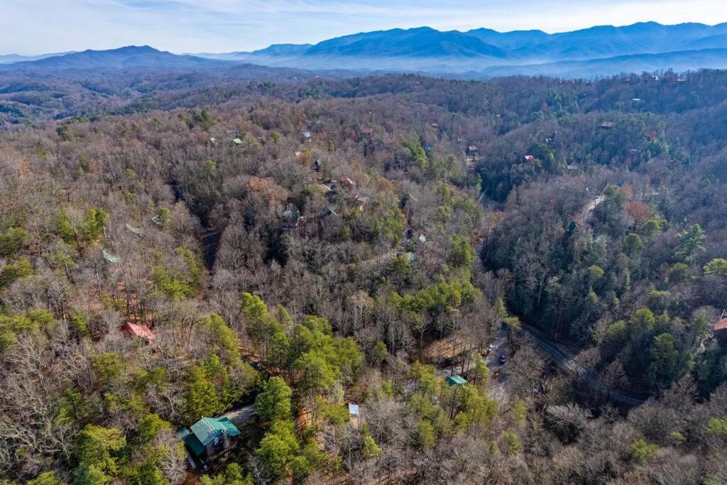 Very Private, Real Log Cabin With Hot Tub! Sevierville Ngoại thất bức ảnh