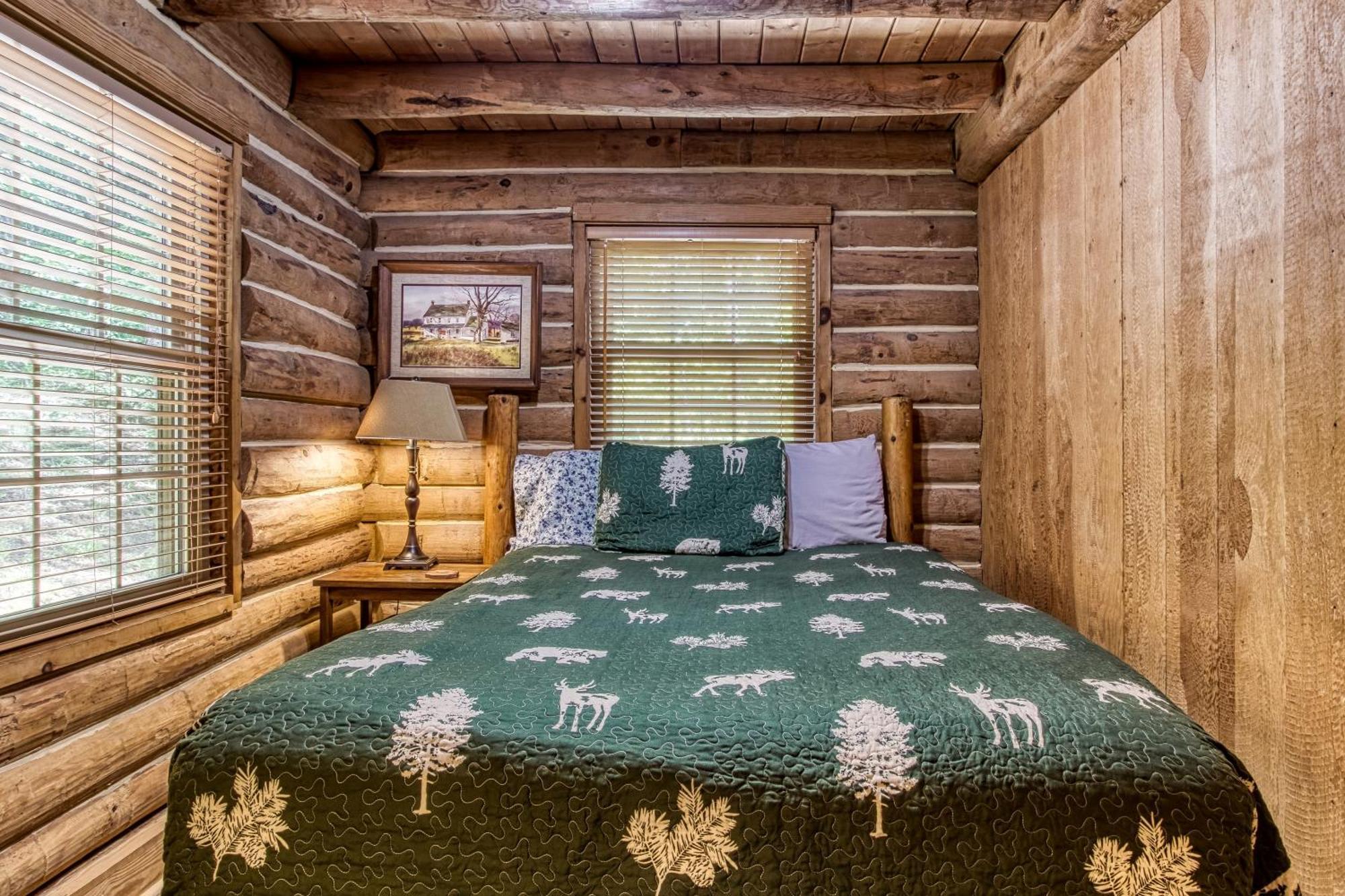 Very Private, Real Log Cabin With Hot Tub! Sevierville Ngoại thất bức ảnh